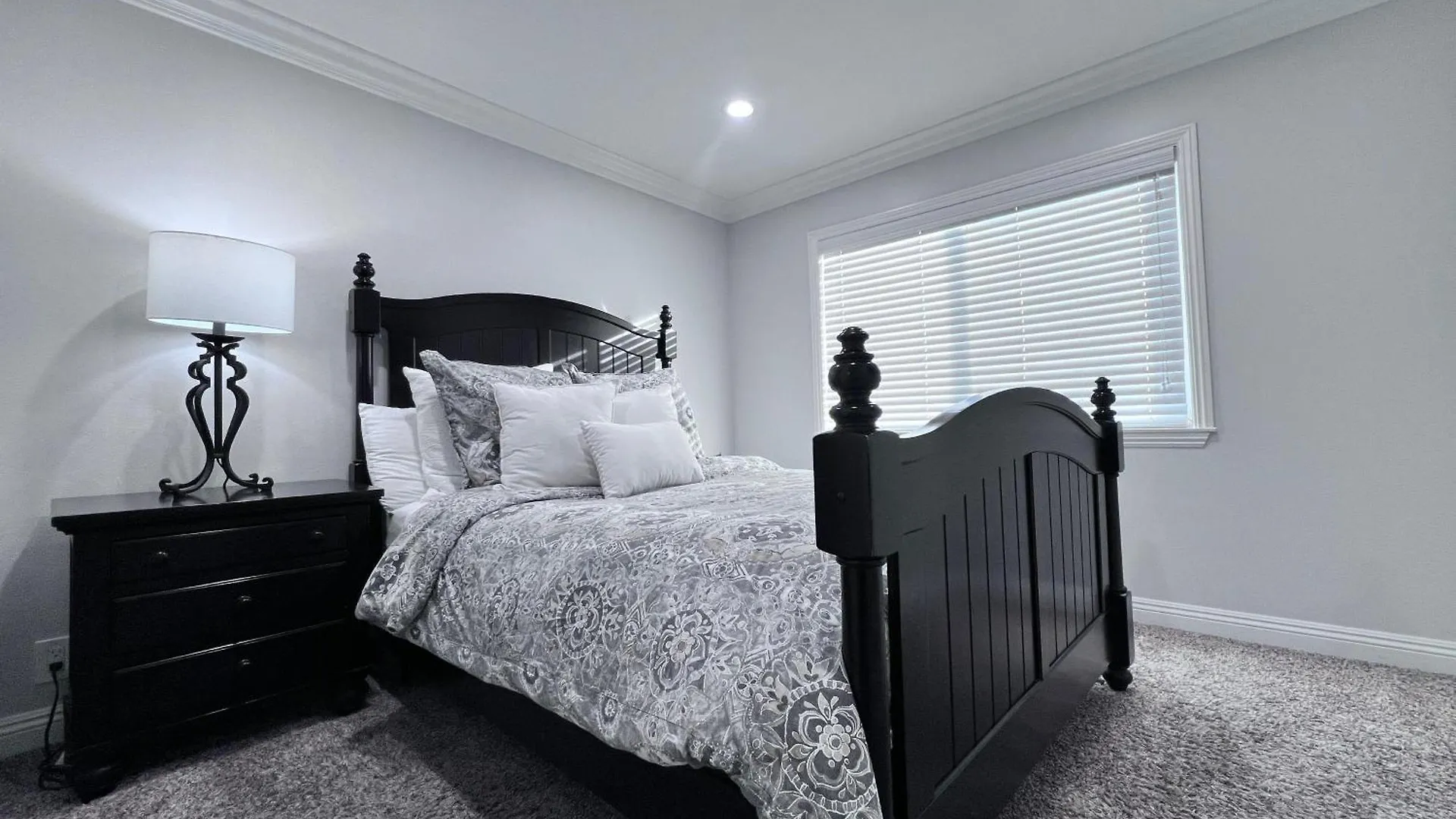 Destination #01 Villa Anaheim 0*,  USA